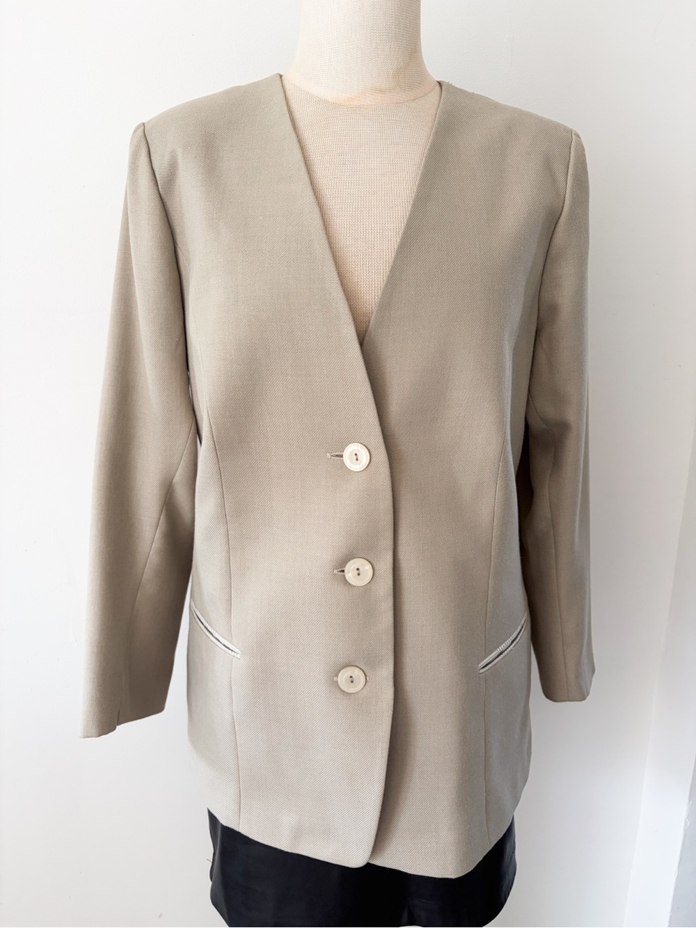 Vintage AGMIR Beige Three-Button Blazer, Size M - Made in Europe